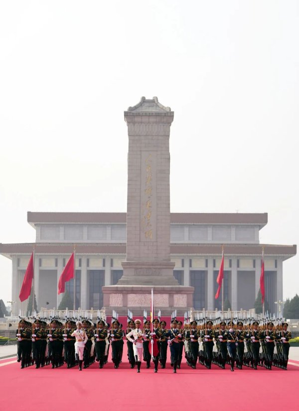 牛来乐 九三阅兵高清大图合集（收藏版）